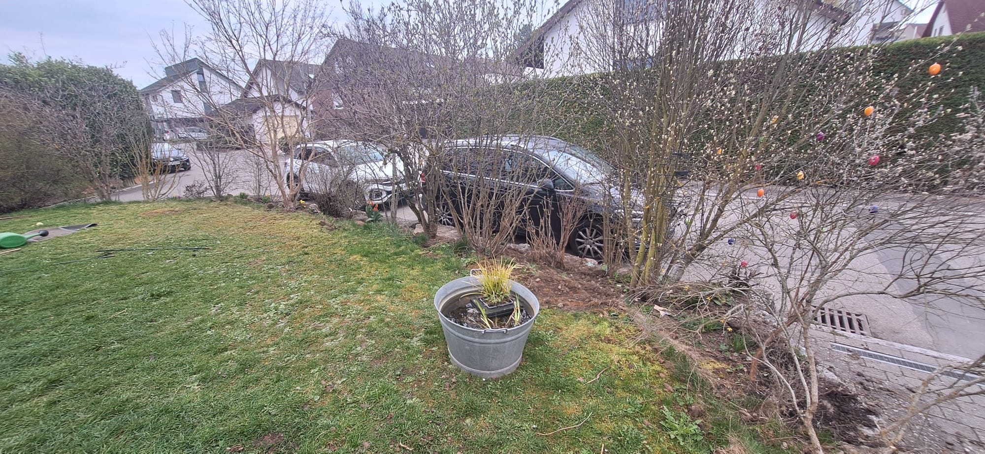 Gartenfläche vor der Neugestaltung in Weil im Schönbuch